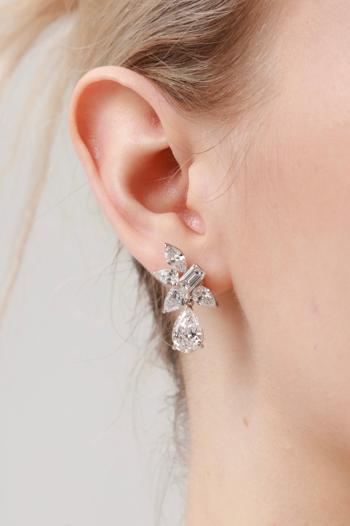 18k Gold BLOSSOM Lab Grown 2.00ct Pear Cut Floral 2-ways Diamond Earrings | IGI Certificate